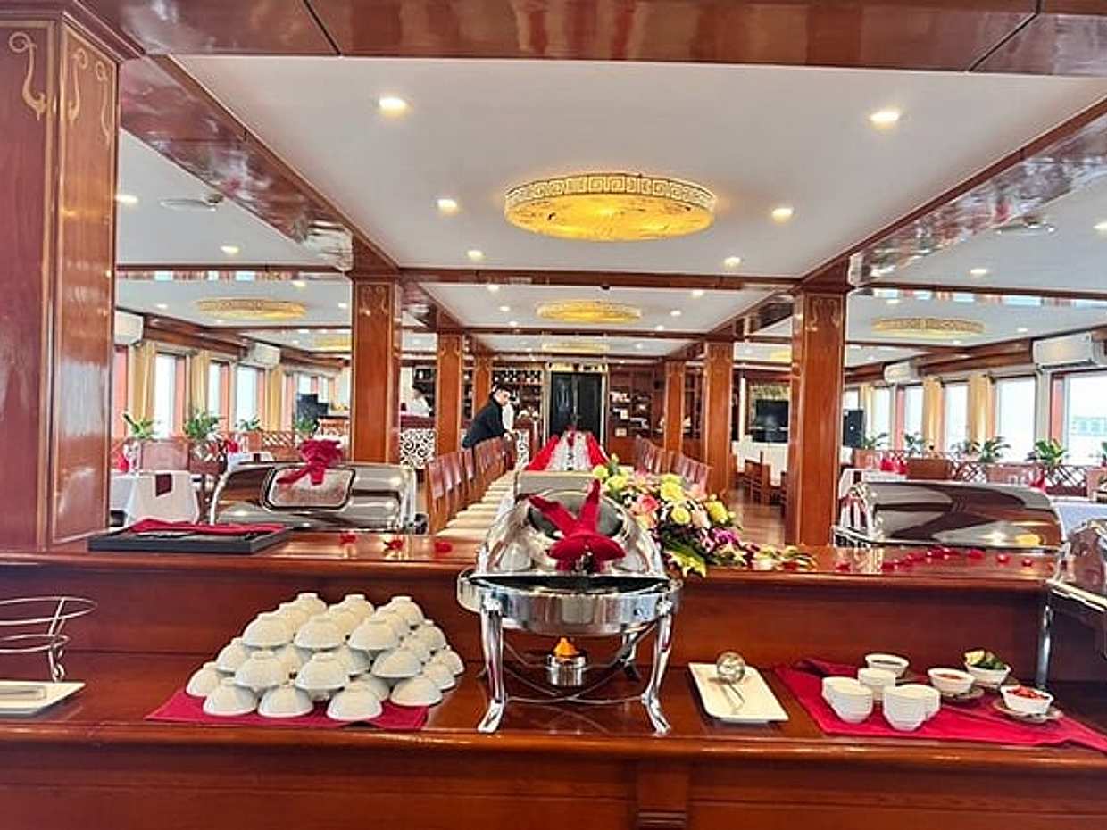 Crown Legend Cruise (4 Star Cruise Recommended 2 Day 1 Night), photo 3