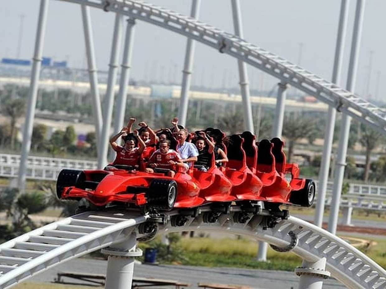 Ferrari world & Warner bros. parks with transfer from Dubai, photo 2