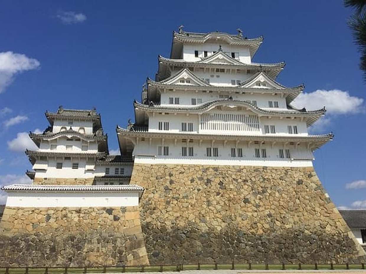 Full-Day Private Guided Tour to Himeji Castle