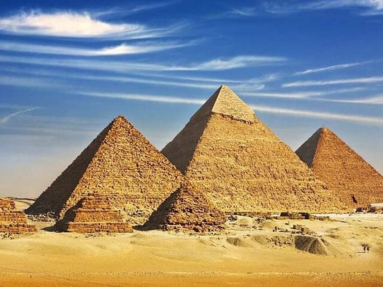 Pyramids of Giza, Old Cairo Citadel and Bazaar Female Guided Tour