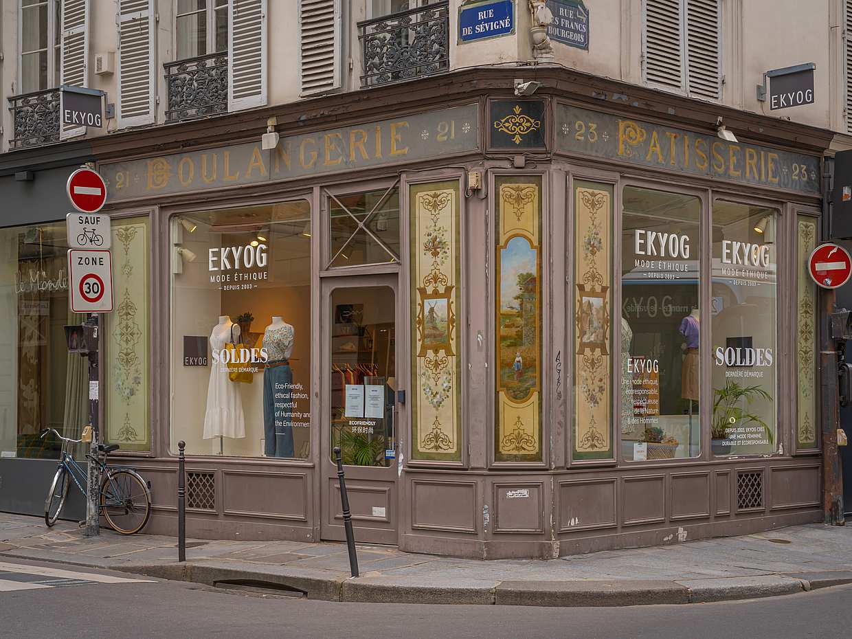 Personalized Paris Shopping Spree with a Tour Guide in France, photo 3