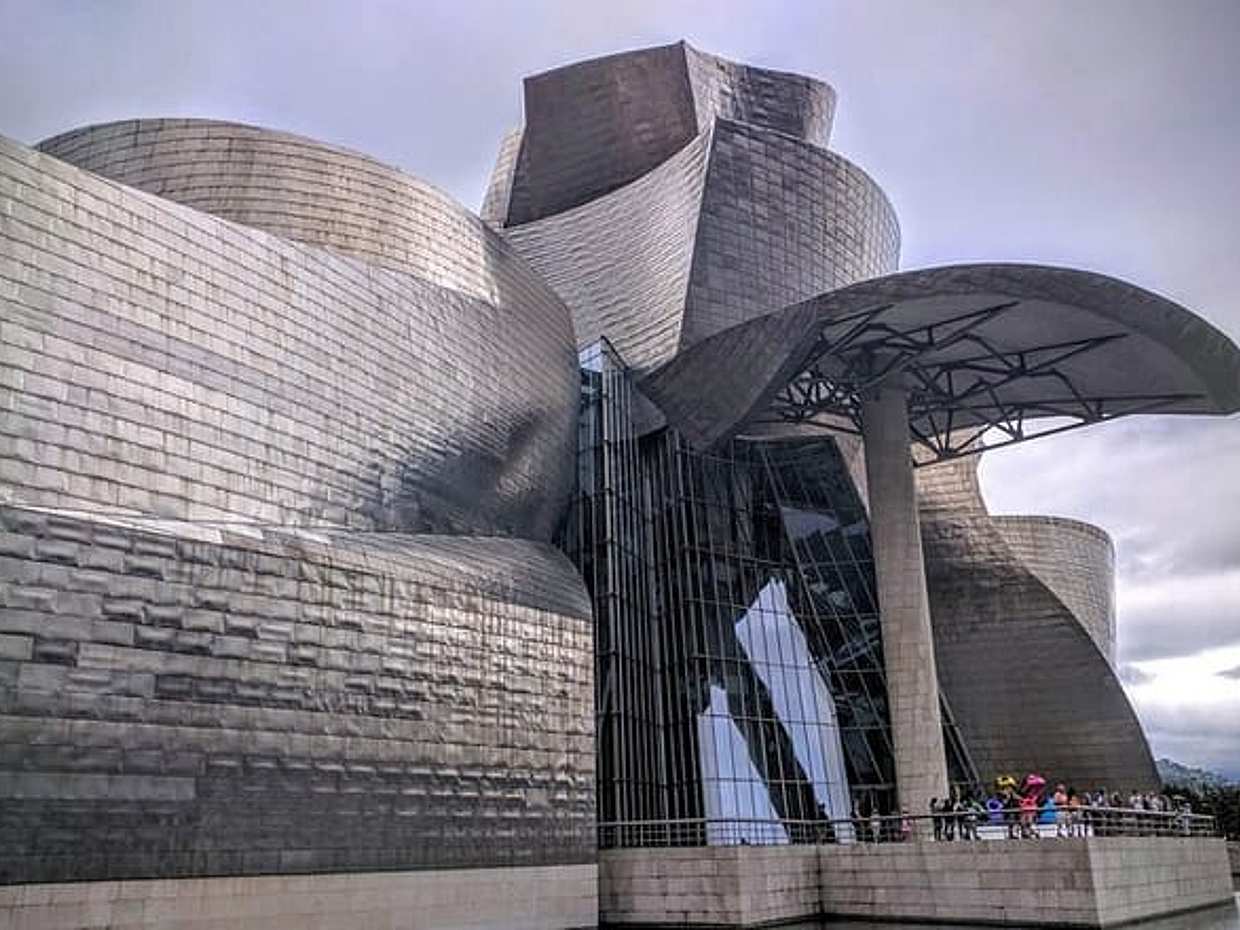 Private Transfer From Barcelona To Bilbao With a 2 Hour Stop, photo 5