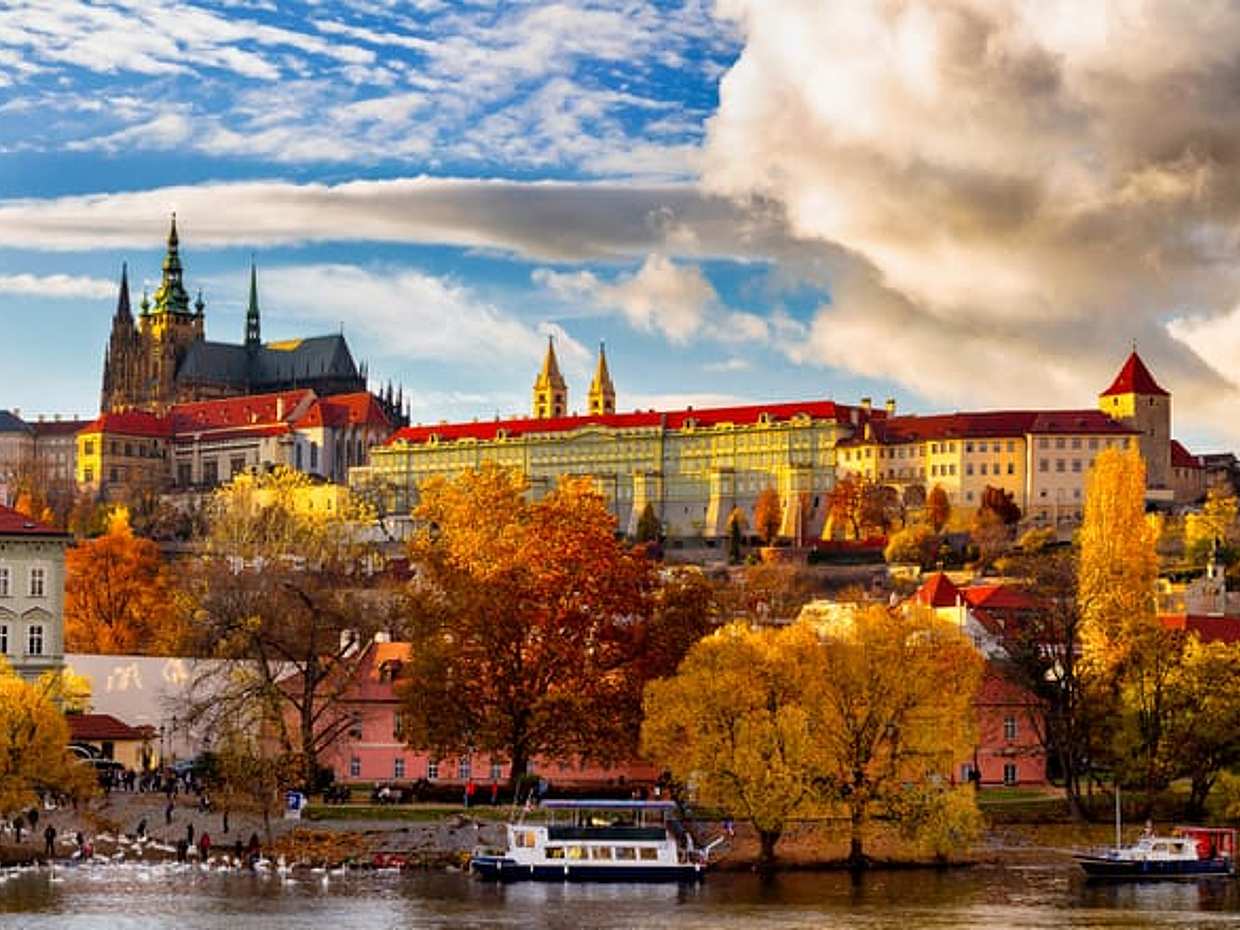 The Best of Prague with Lunch and River Cruise with French Guide, photo 2