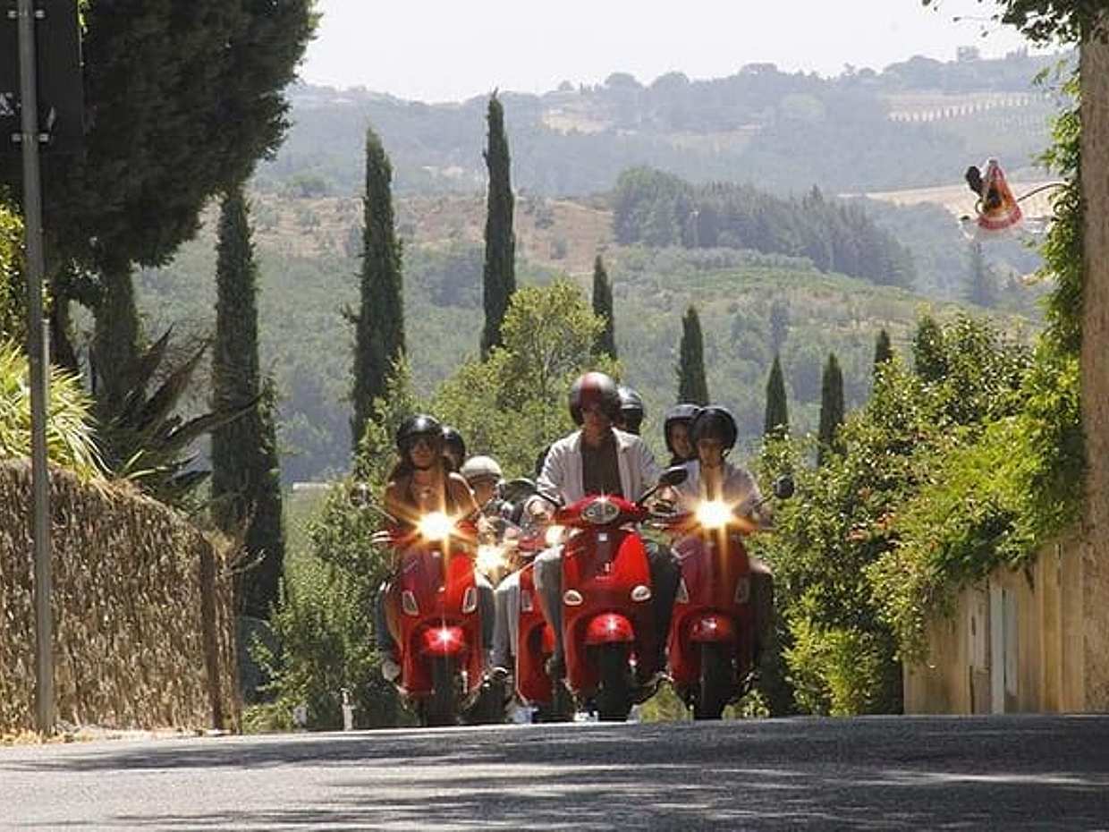 Vespa Tour in Chianti met wijnproeverij vanuit Florence in Italië, Siena