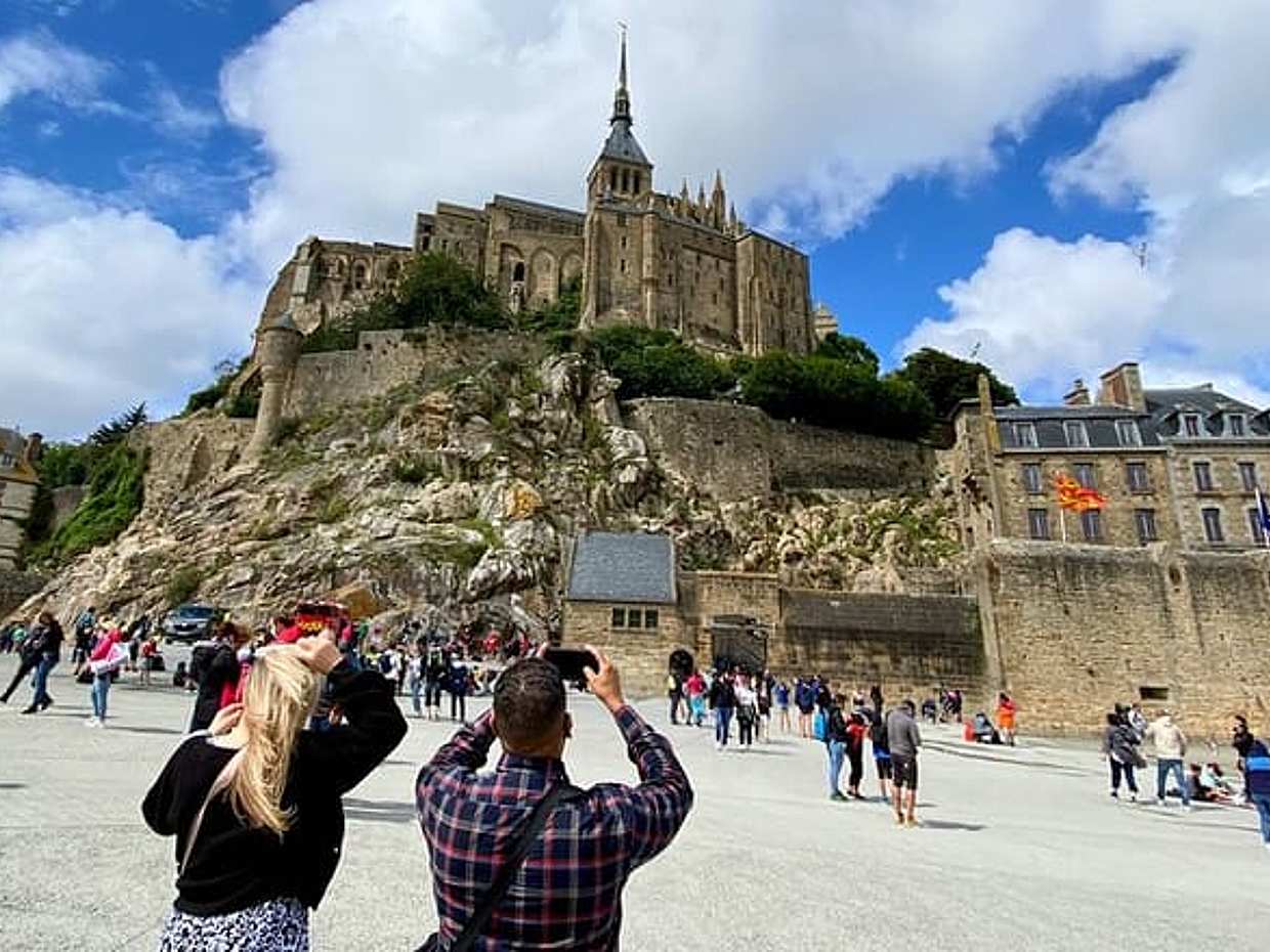 Mont Saint-Michel Small-group 2 to 7 people from Paris.
