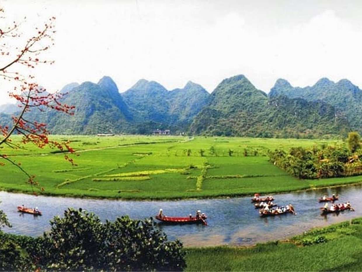 Private - Hanoi- Perfume Pagoda Day Trip