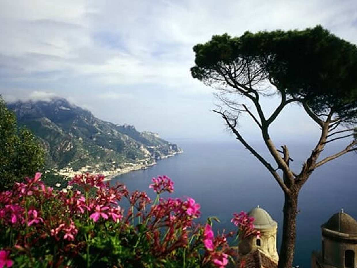 Private Day Tour to Positano Ravllo Vetri Sul Mare and Cetara