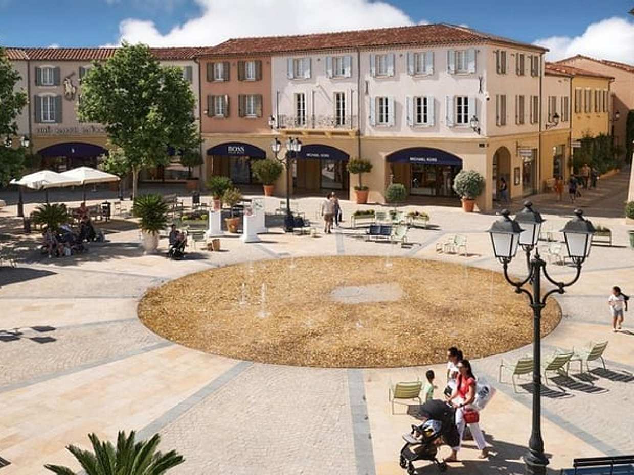 McArthurGlen Provence Outlet Shopping Pass with Extra 10% Off