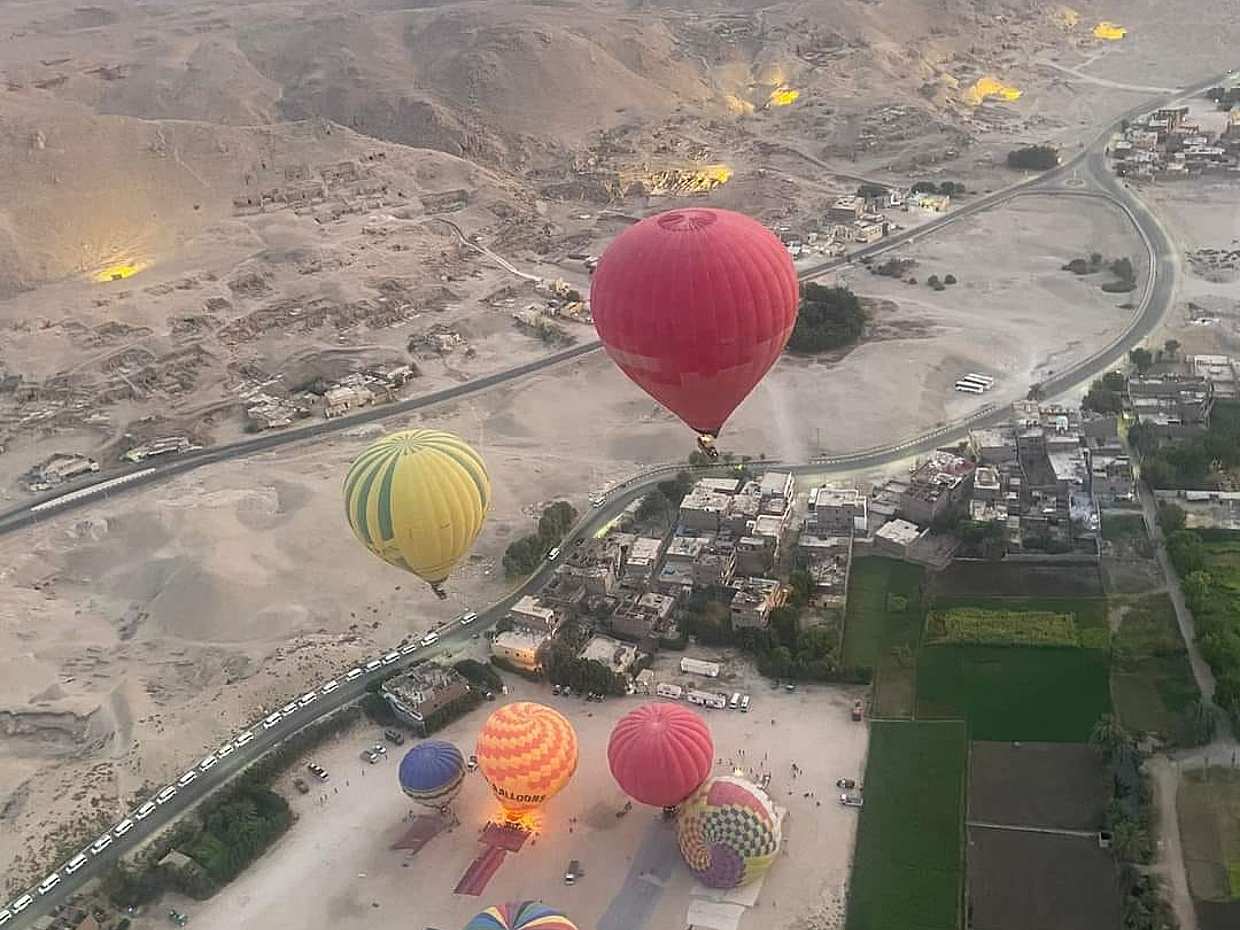 Sunrise Hot Air Balloon Ride over valley of the kings luxor in Egypt, Hot Air Balloons Luxor, photo 2