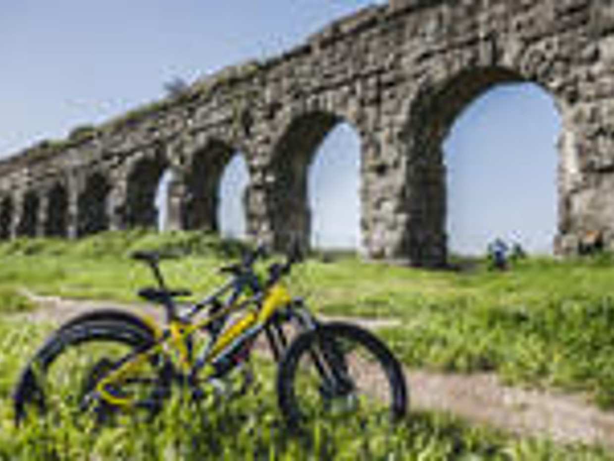 Voie Appienne à vélo à travers parcs et histoire | Expérience nature privée en Italie, Rome, photo 2