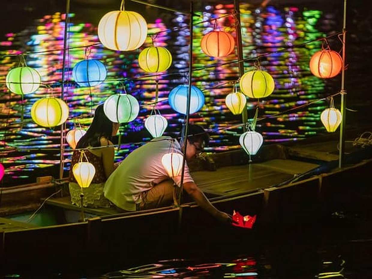 Hoi An Tour With Basket Boat Ride & Lantern Release From Danang