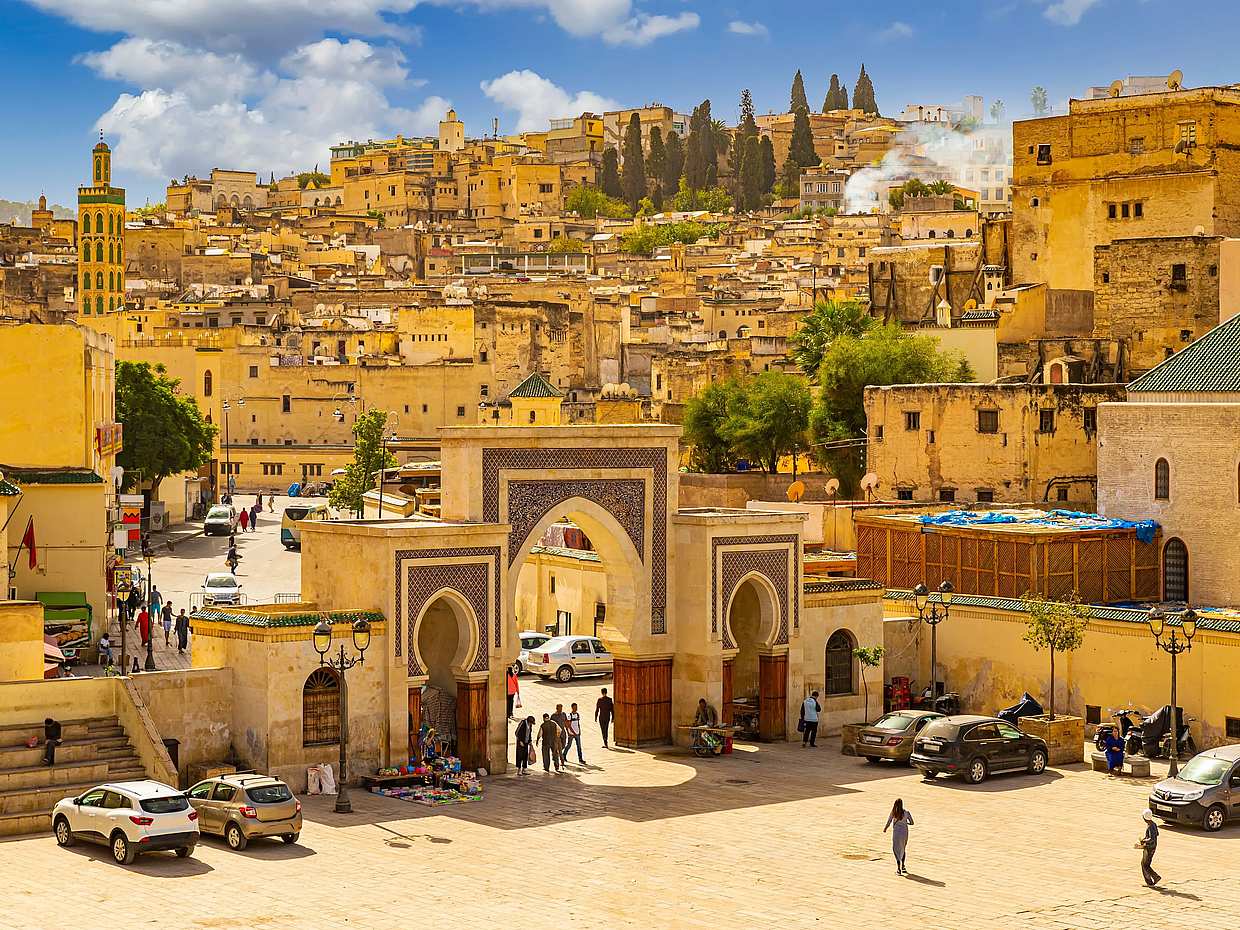 "Chefchaouen y Fez 2 Días / 1 Noche – Tour Privado desde Casablanca en Marruecos"