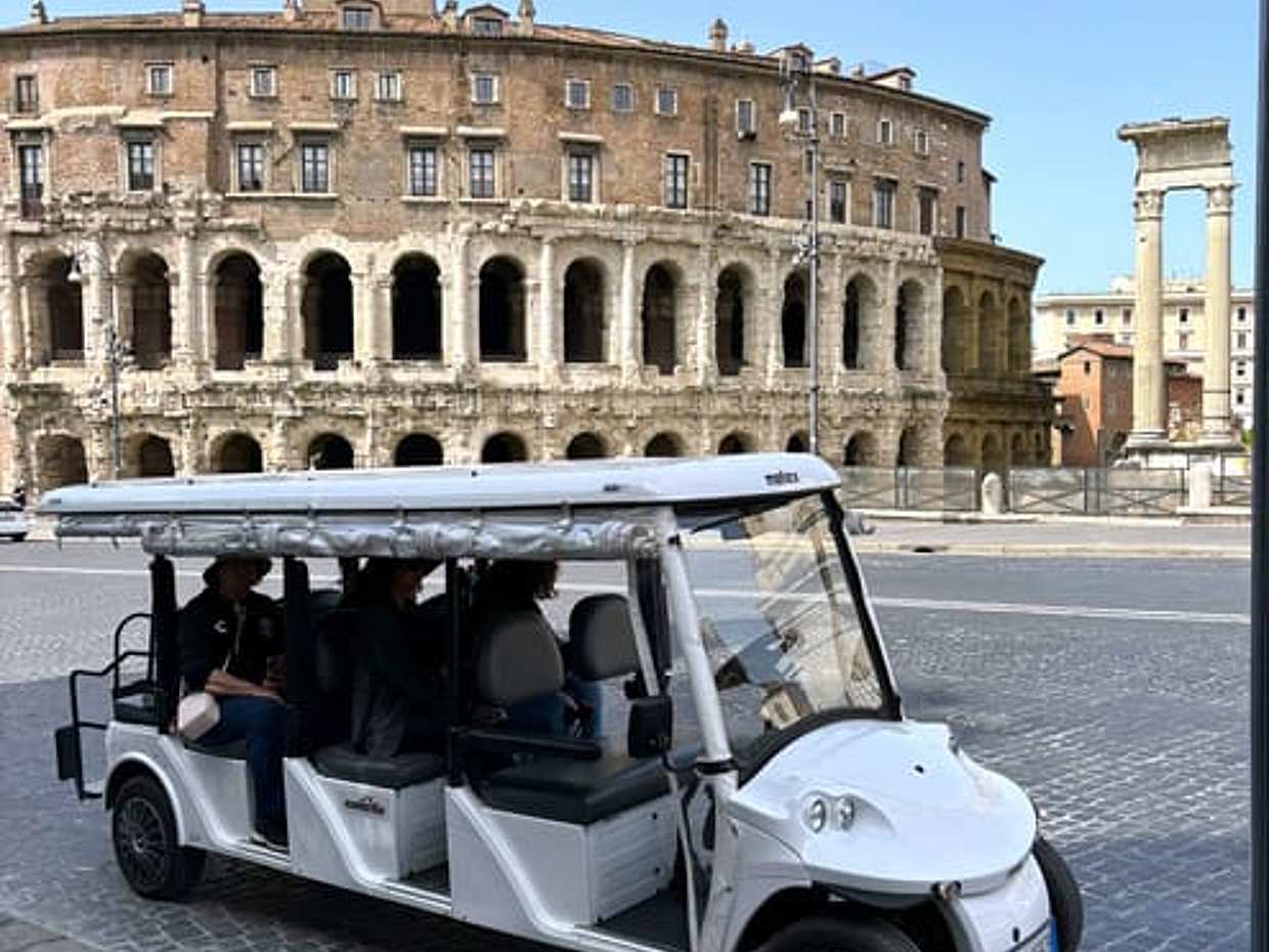 Tour golfcart Roma: Un viaje por la ciudad eterna