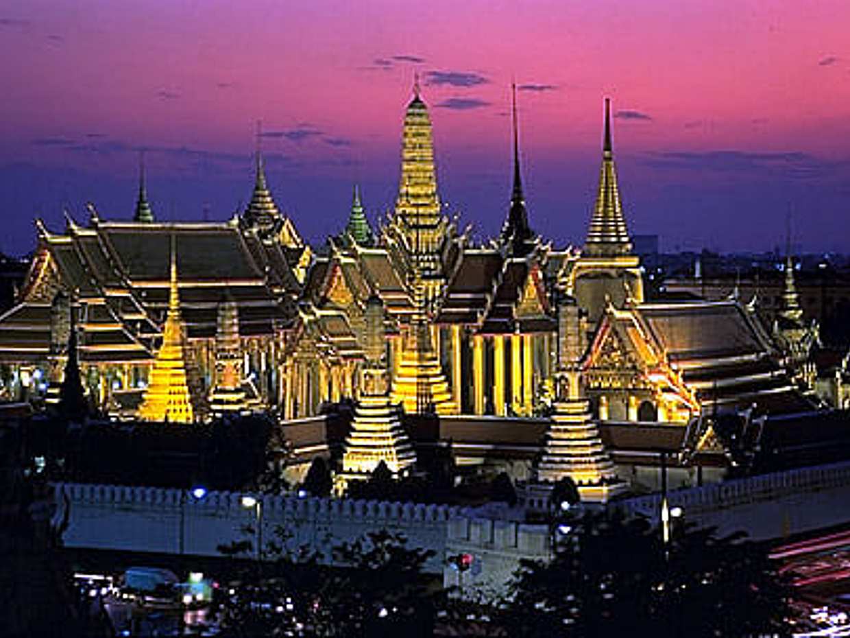 Bangkok: Join walking Tour Grand Palace, Wat Pho, Wat Arun, Flower Market, photo 2