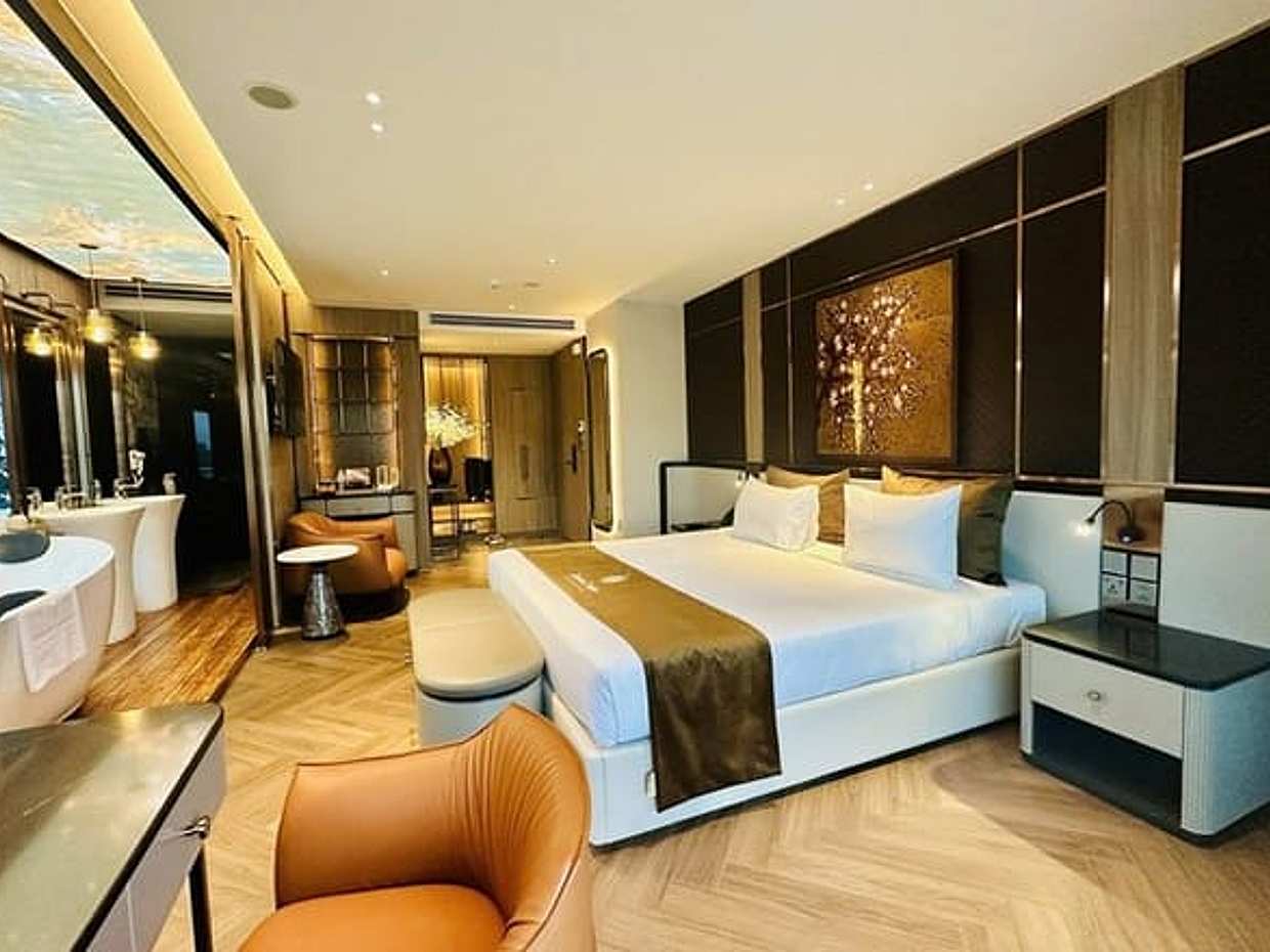 Azura Luxury Yacht 2D1N Ha Long Bay and Lan Ha Bay Cruise, photo 2