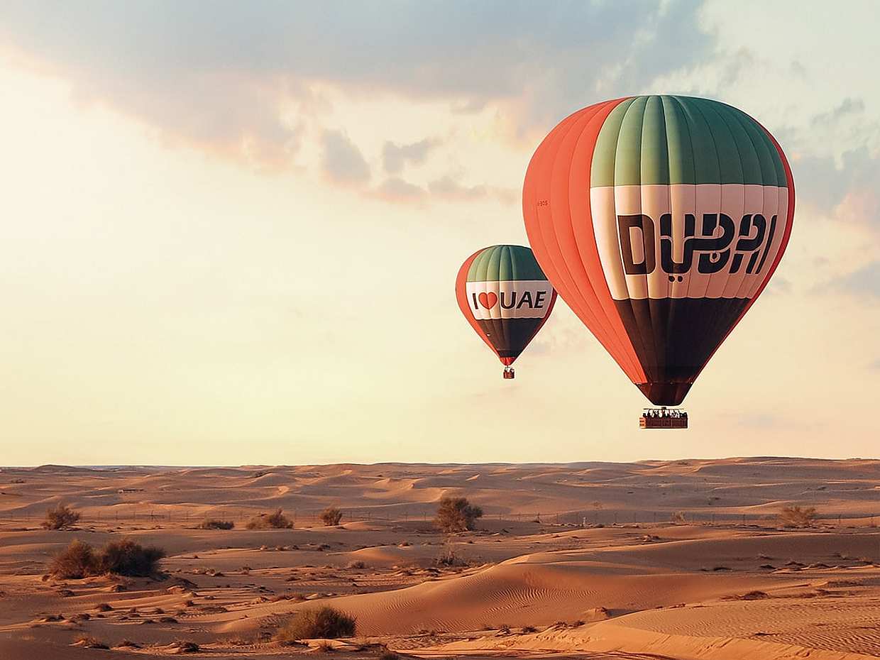 Paseo en globo aerostático por Dubái con traslados en los Emiratos Árabes Unidos
