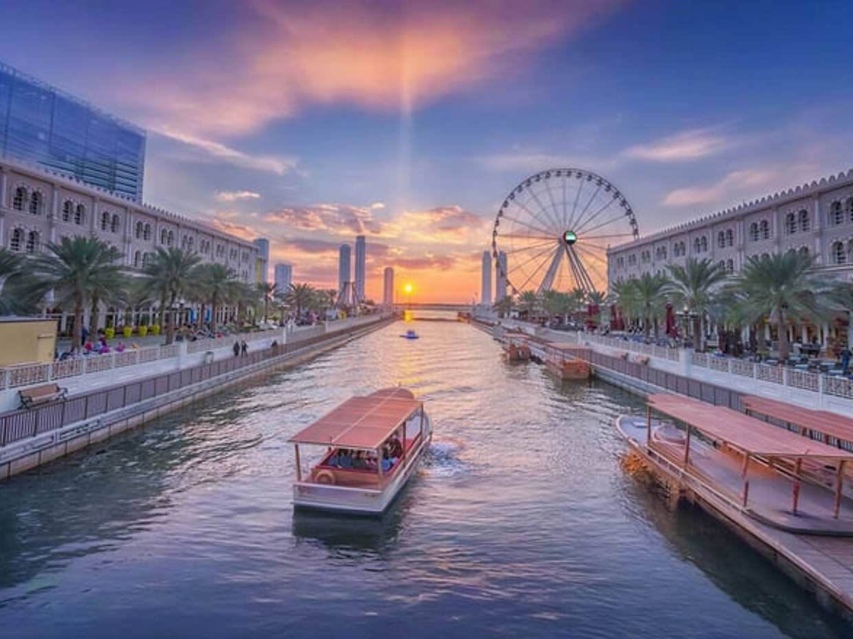 6 Emirates in a Day Private Tour from Dubai