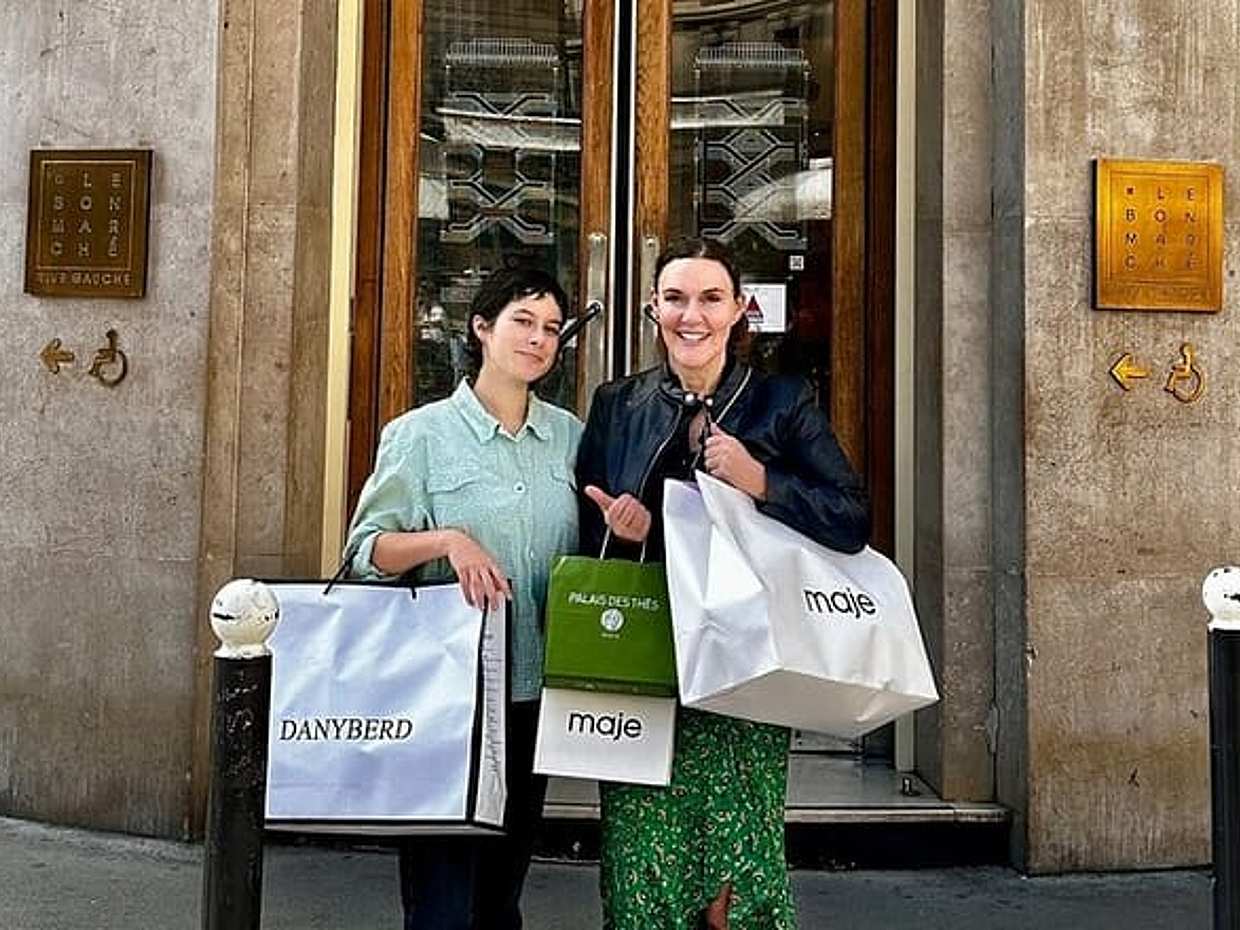 Paris Private Shopping Spree & Walking Tour with a Local Guide