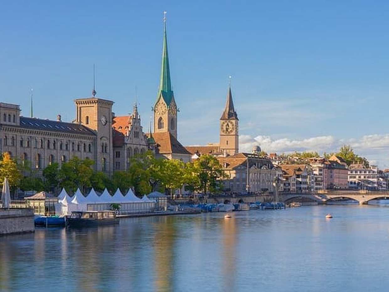 Private Day Trip From Basel to Zurich, English Speaking Driver in Switzerland, Binningen, photo 2