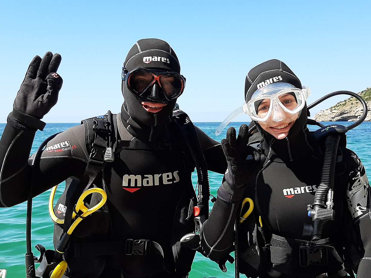 Primera experiencia de buceo en el océano en Portugal, Sesimbra.
