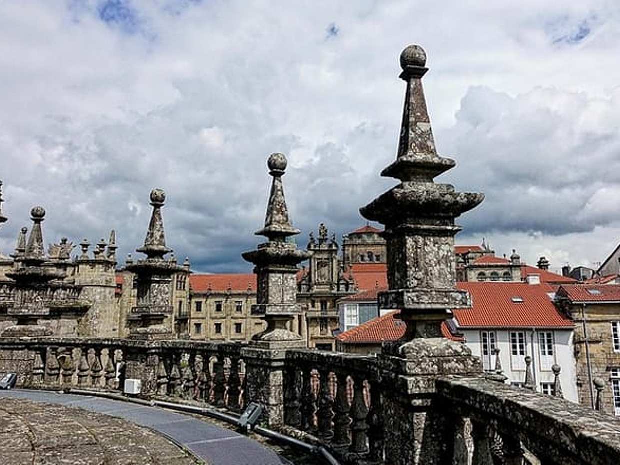 Private Transfer from Lisbon to Santiago de Compostela, 2h Sightseeing, photo 2
