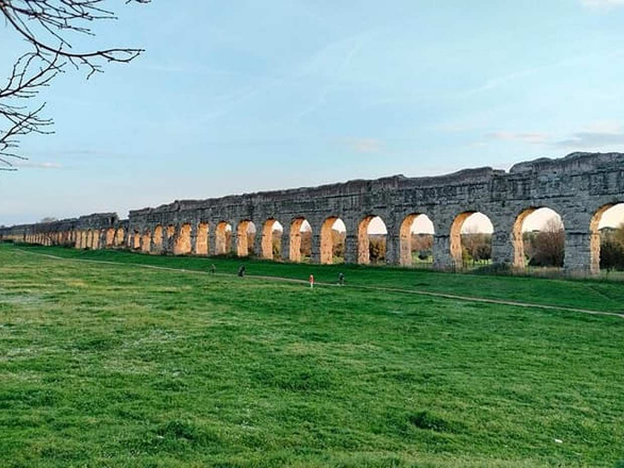 5-Day Premium E-Bike Tour: Rome & Umbria Highlights with Private Transfers, photo 5