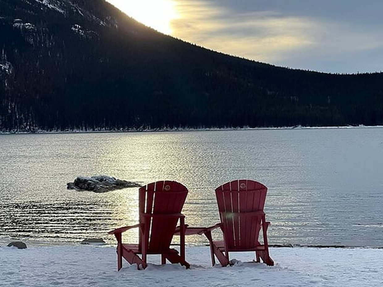 Lake Louise, Emerald Lake & Peyto Lake 3 lakes tour from Calgary, photo 5