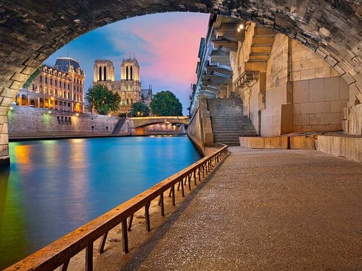 Paris Scavenger Hunt & Highlights Tour a pé autoguiado em França, photo 4