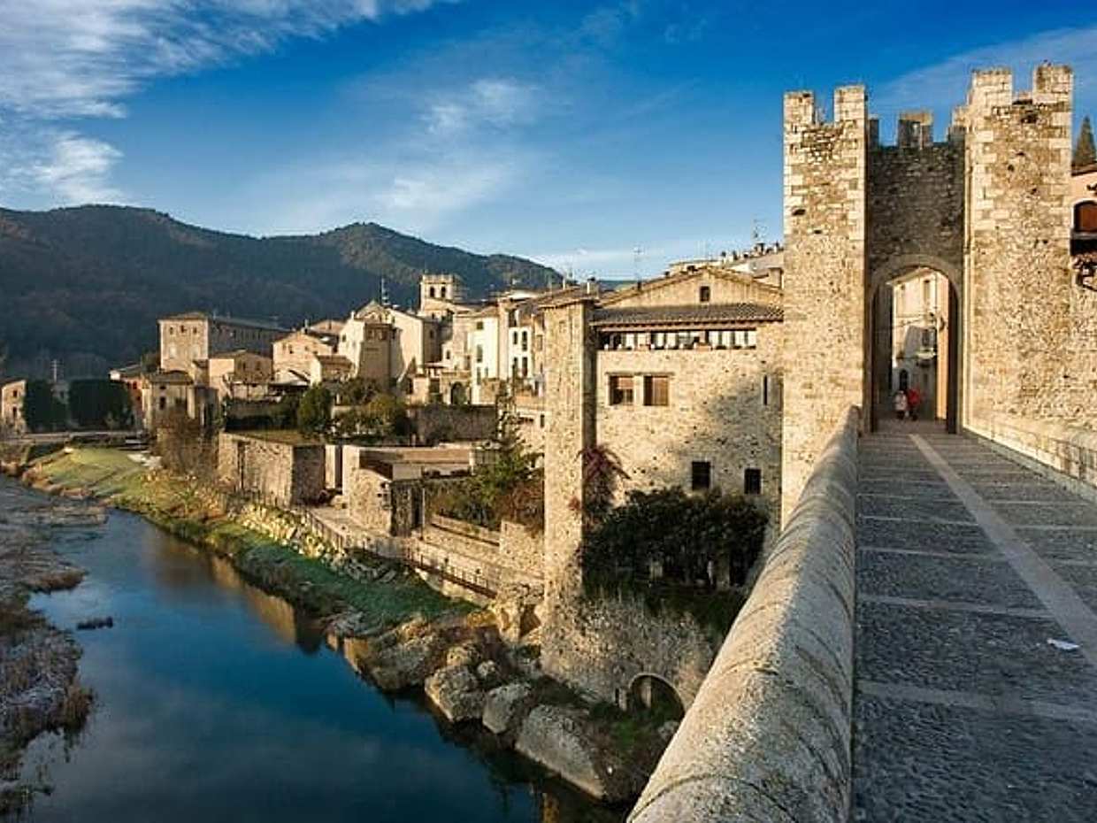 Besalú, Rupit & Vic Private Tour small group and hotel pick up from Barcelona, photo 2