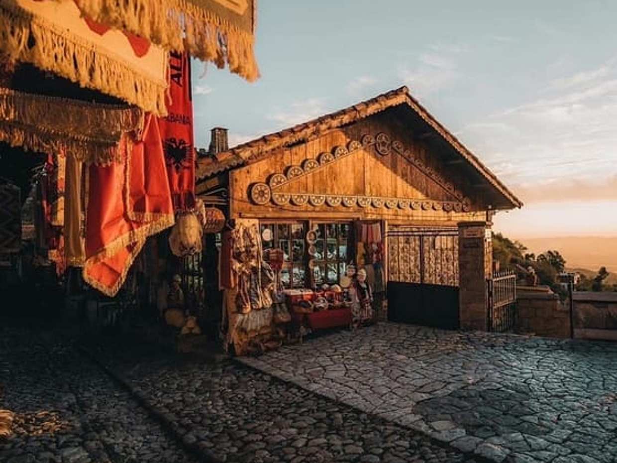 "Kruja “lenda medieval albanesa”"