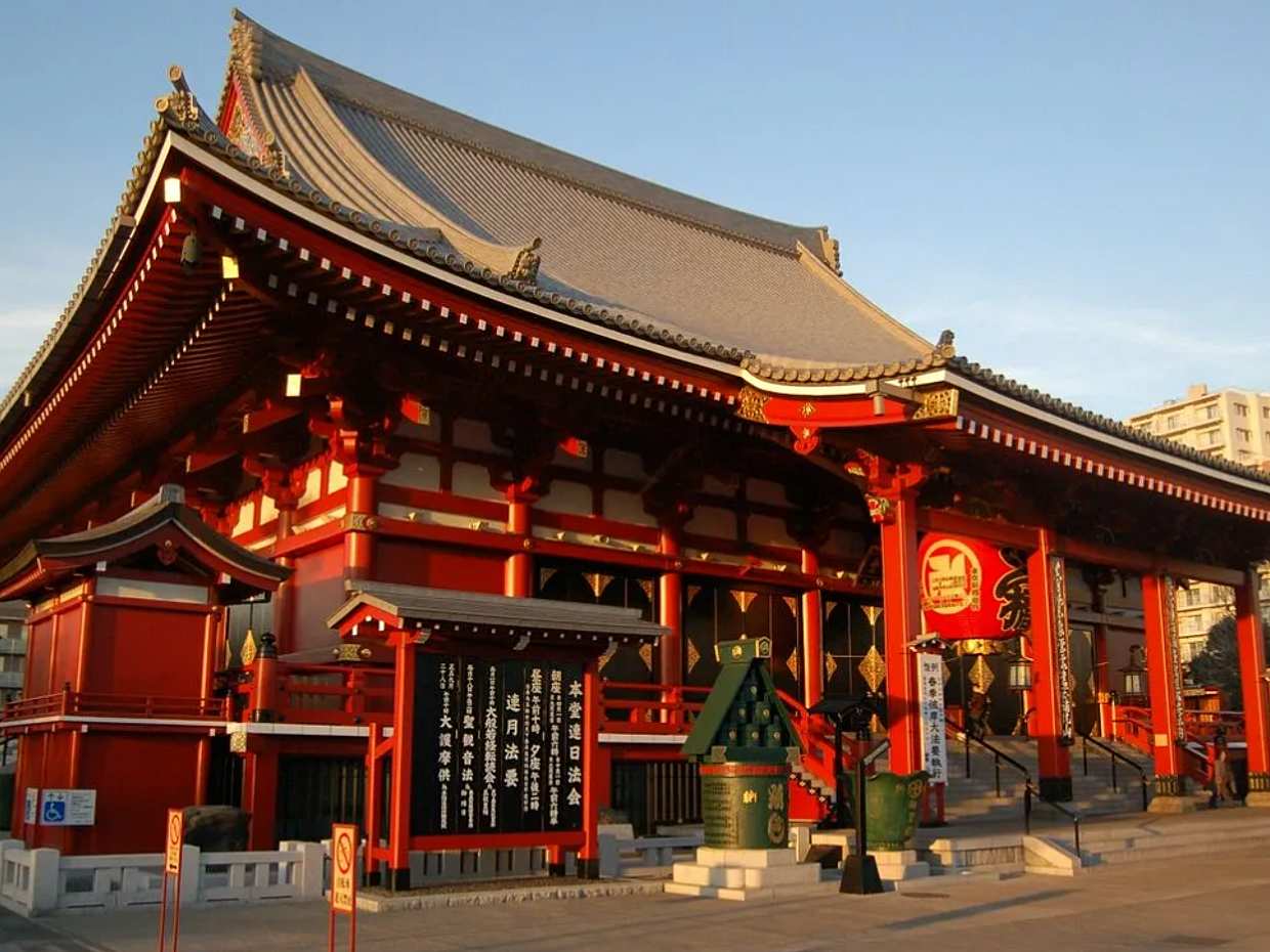 Personalized Tokyo City Tour with Assistant by Public Transportation in Japan, Personalized City Tour by Car, photo 3