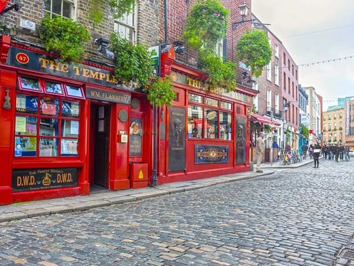 Cupid’s Trail: Romantic Puzzle Quest in Dublin in Ireland, photo 3