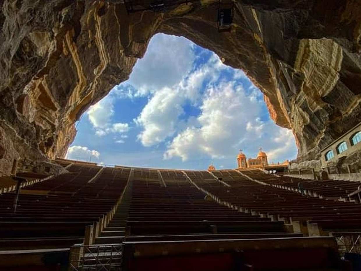 Cave Church Of Saint Simon And Garbage City, photo 5