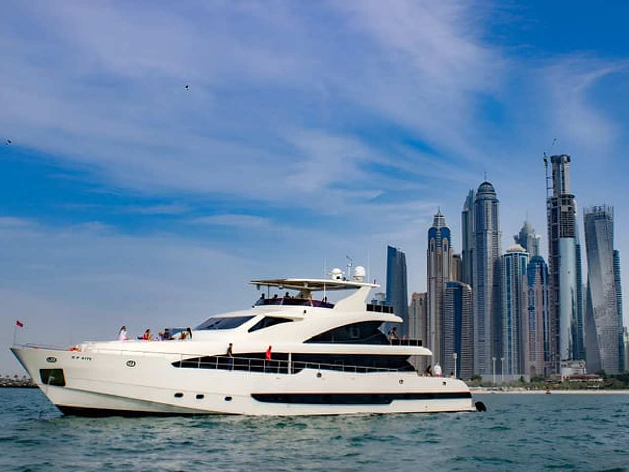 Dubai Marina Superyacht Cruise with DJ, Live Cooking and Pool, photo 3