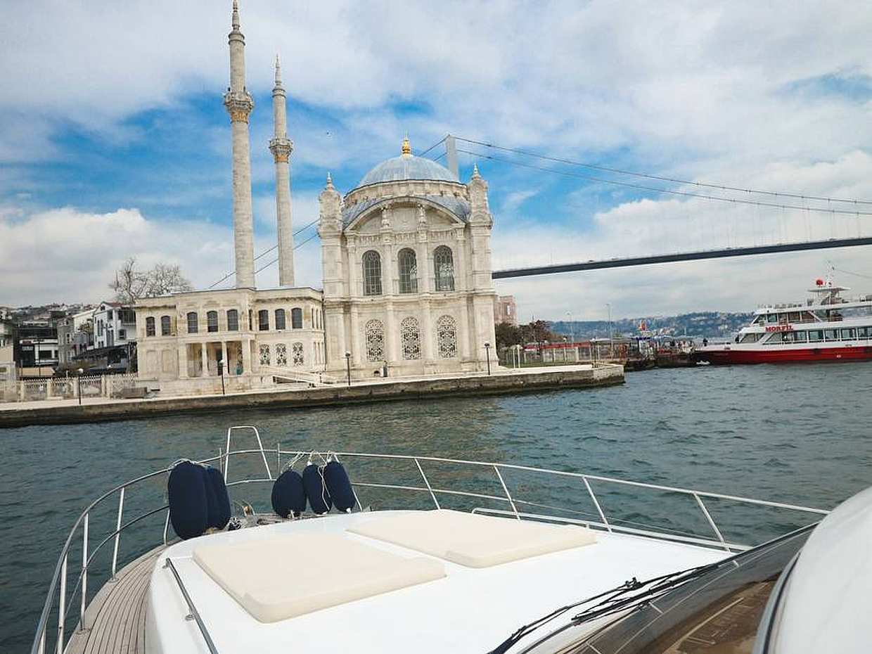 Private Yatch Tour in Istanbul in Turkey, photo 3