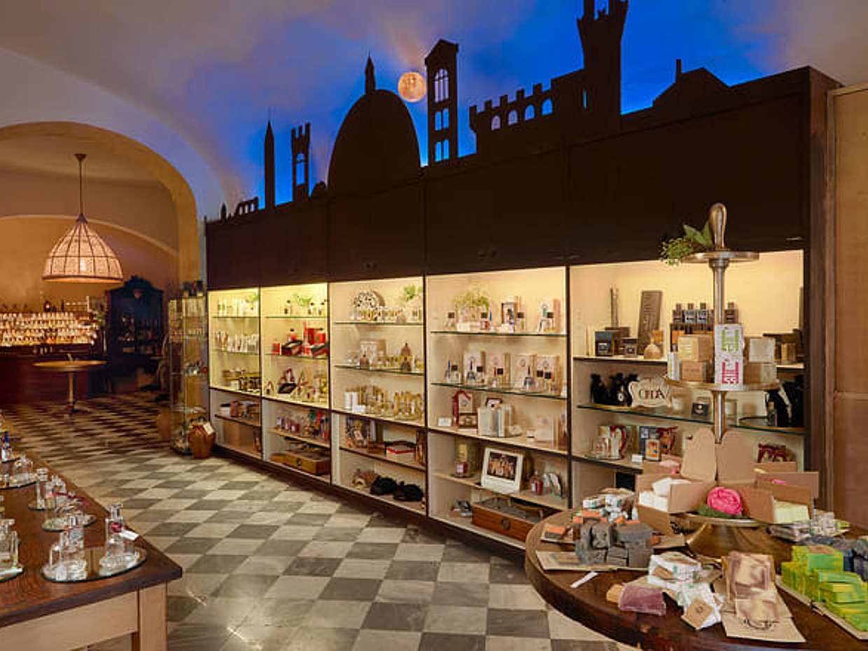 Perfume Masterclass in Florence: Make your Own Personal Fragrance, photo 4