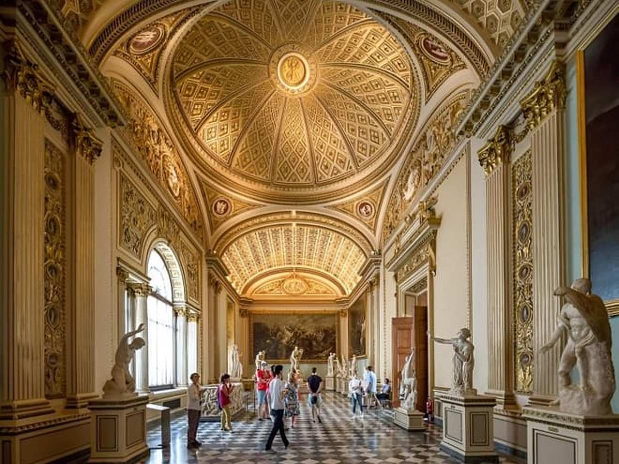 Florence: Accademia H 9 & Uffizi H 11 Reserved Timed Entry Tickets with Multilingual Audio App, photo 4
