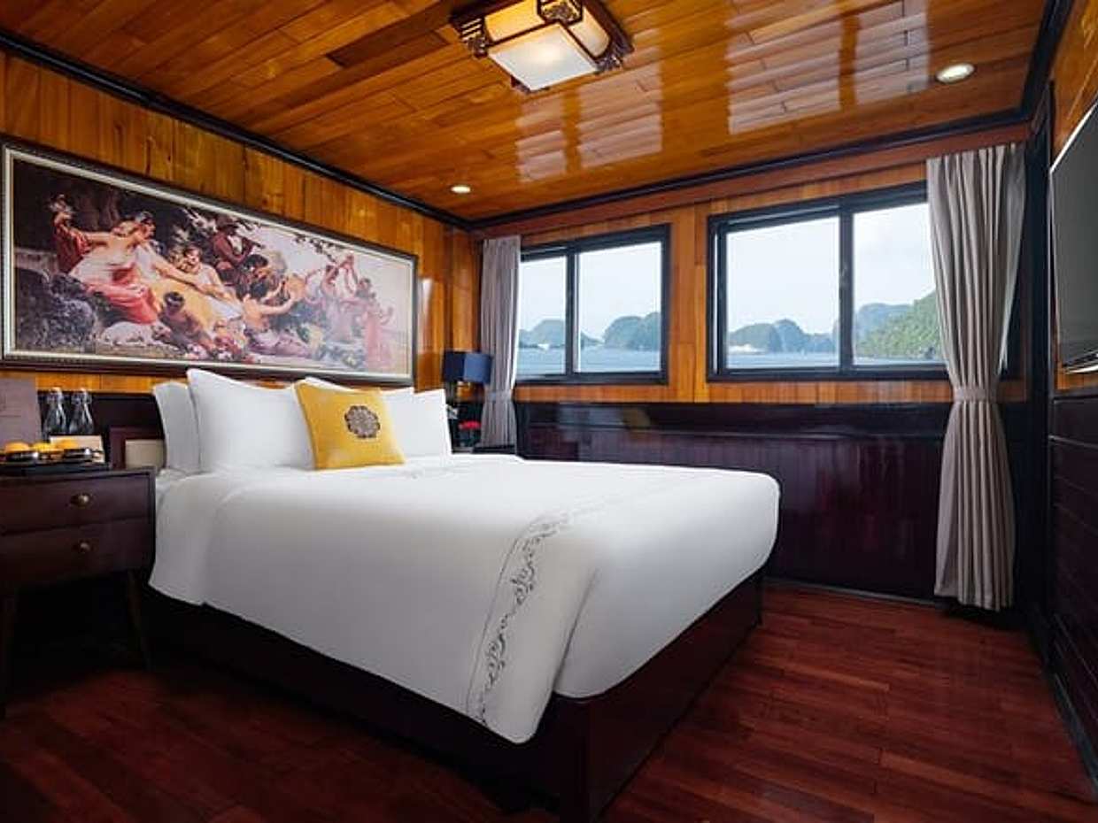 BEST SELLER - 2 Day/1 Night Boutique Cruise in Halong Bay, photo 3