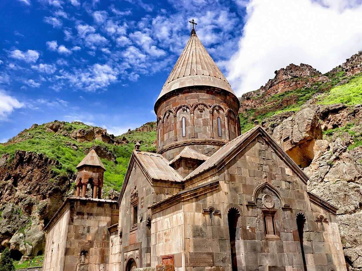 Գառնիի տաճար, Գեղարդի վանք, լավաշի թխման վարպետության դաս, Սևանա լիճ, Սևանավանք վանք Հայաստանում, Երևան։, photo 4
