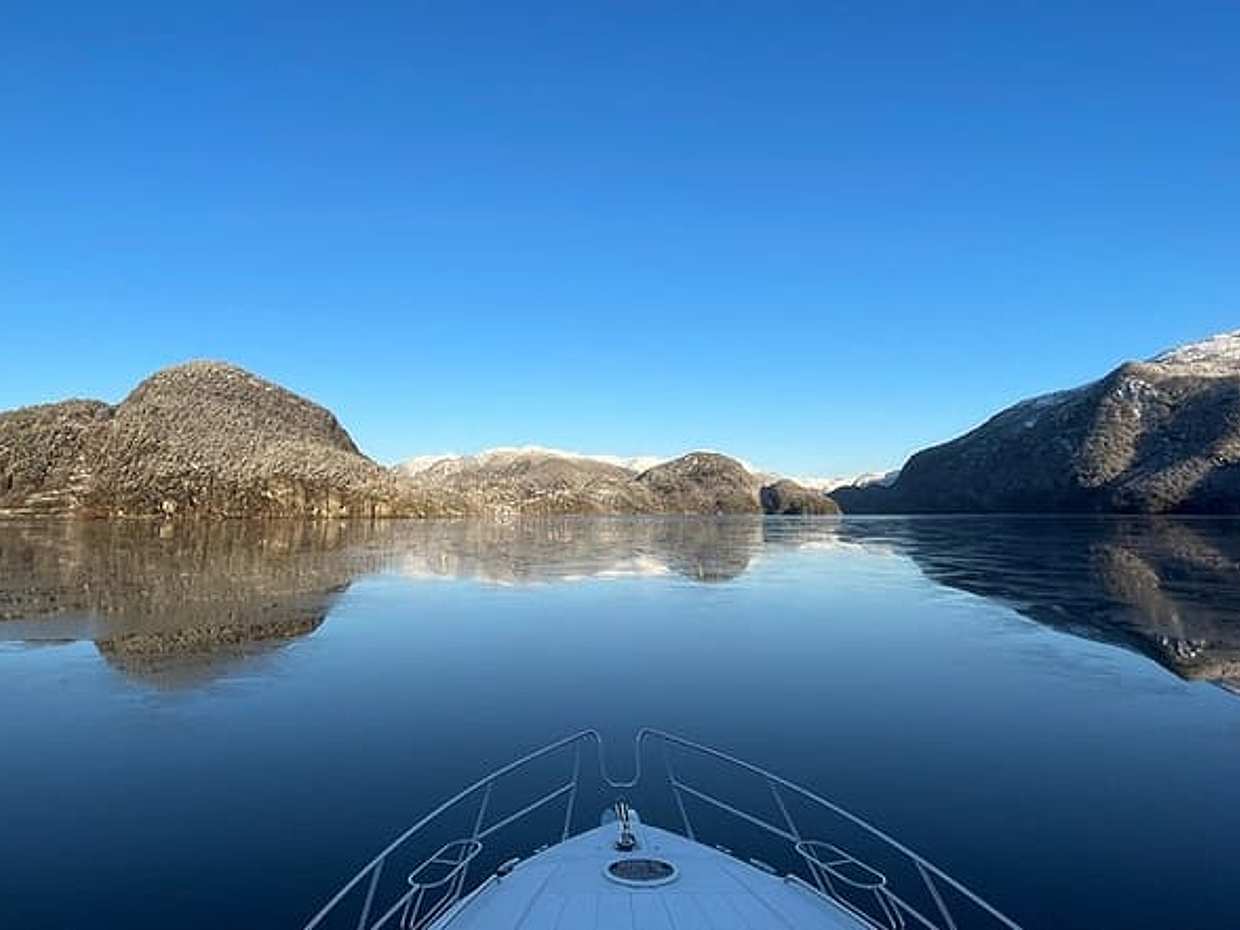 Private Ice-bathing yacht cruise to the Fjords, photo 5