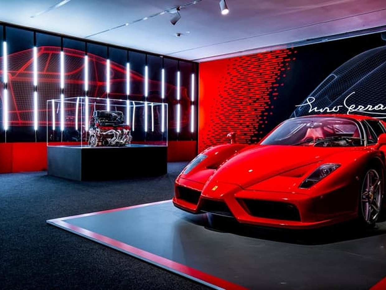 Maranello: Panoramic Shuttle Tour Inside Fiorano track + entrance ticket to Ferrari Museum , photo 4