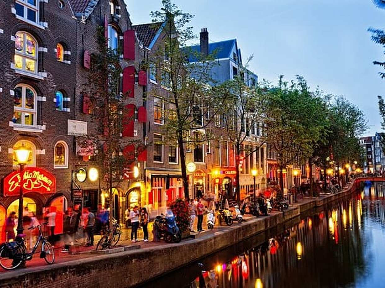 4 hours private Amsterdam tour with hotel pickup & drop, photo 5