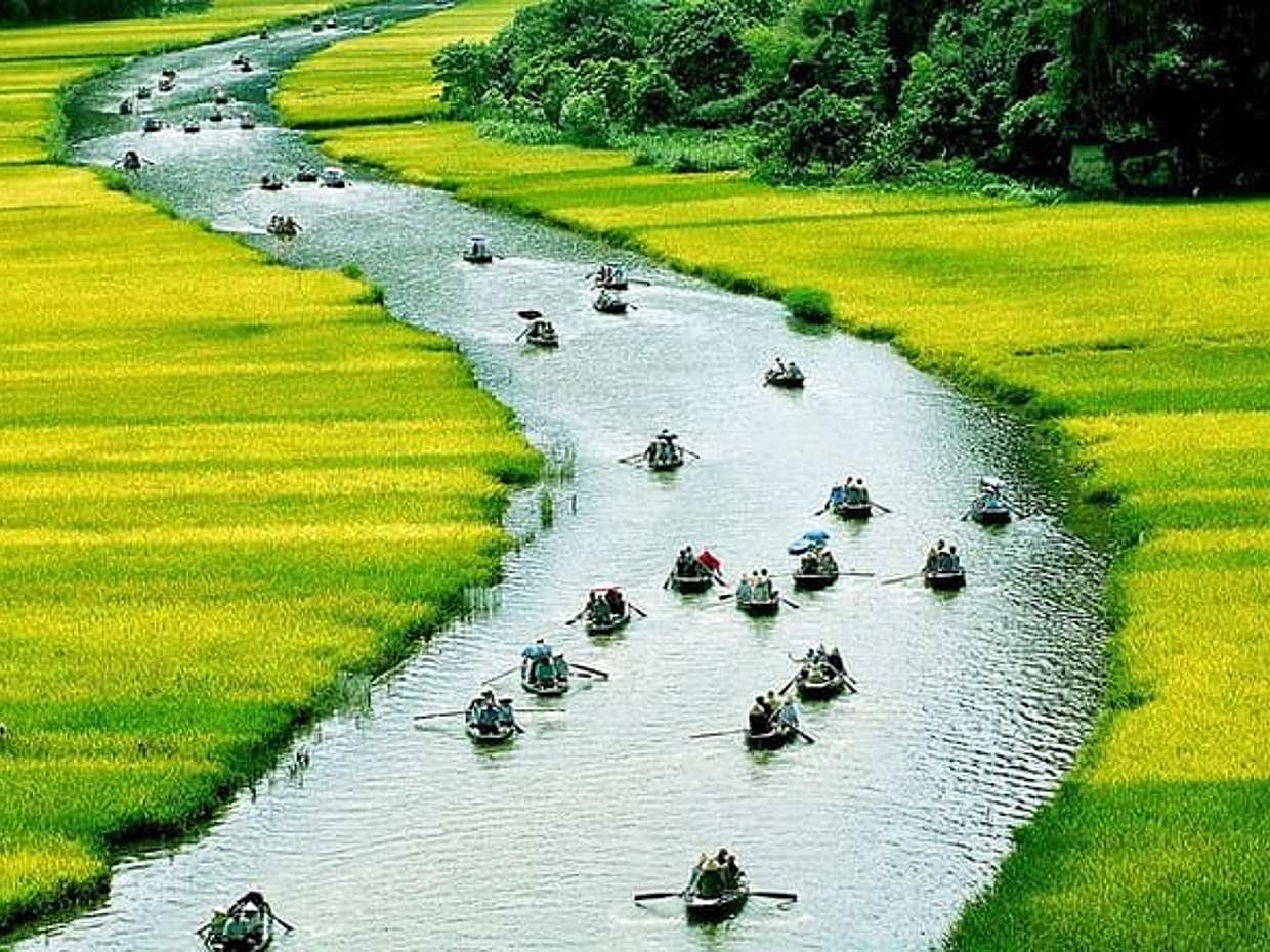 Small-Group Hoa Lu - Tam Coc Day Tour from Hanoi, photo 2