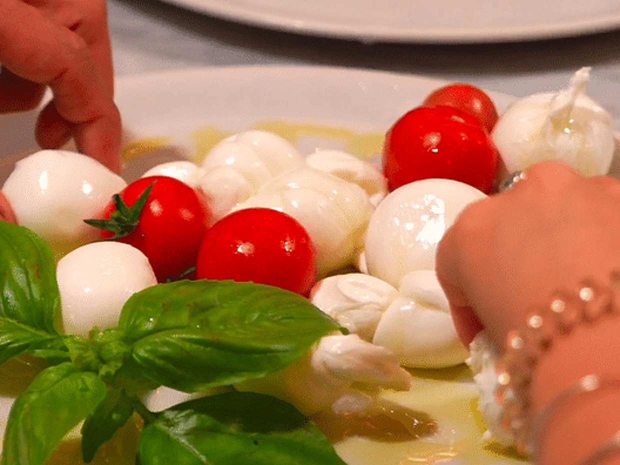 Say Cheese! Mozzarella Making & Wine Tasting in the Heart of Florence, photo 3