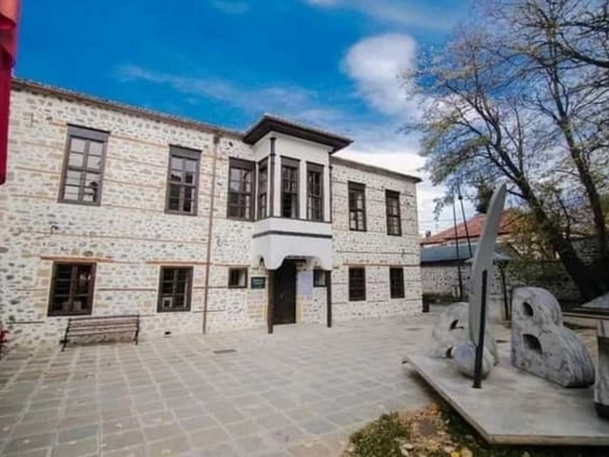 Korça walking tour, Albania, photo 5