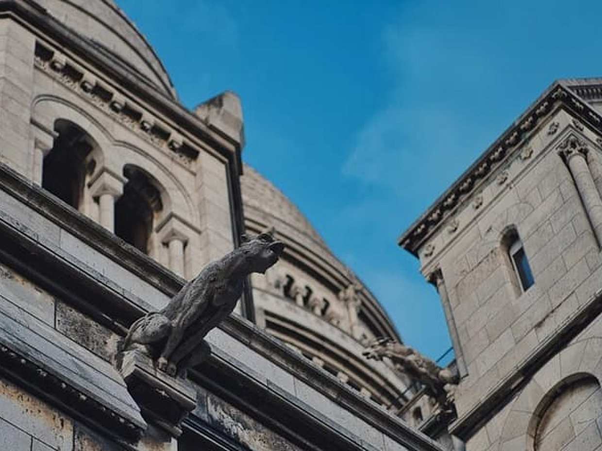 4 hours Paris private Montmartre Walking Tour and Seine River Cruise, photo 2