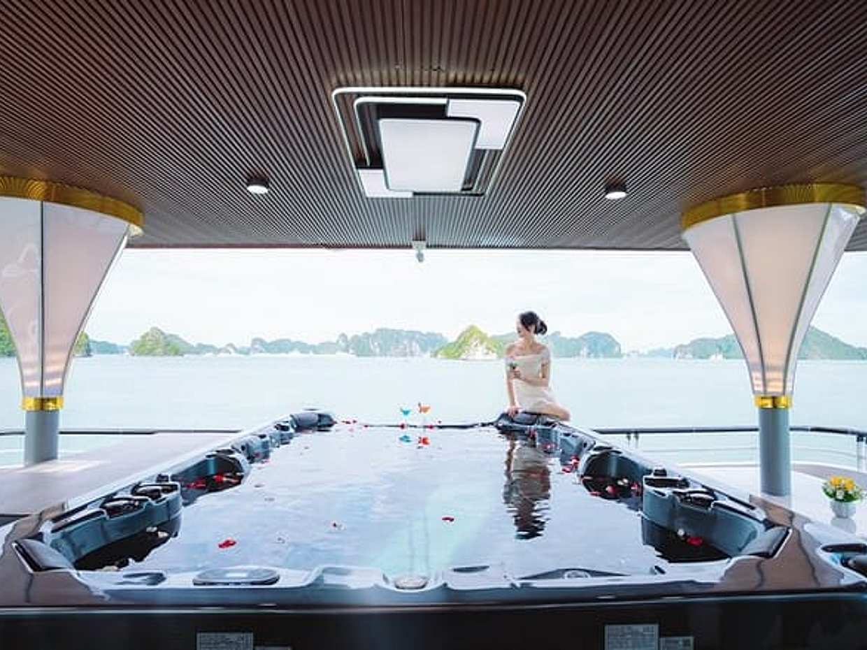 Apollo Premium 5hvězdičková plavba po zátoce Ha Long s jacuzzi, kajakem ve Vietnamu, Hanoj, photo 3