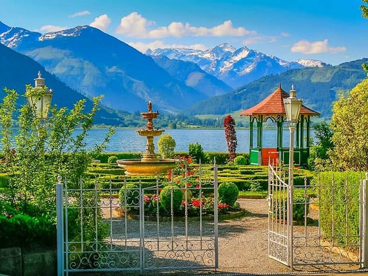 Private Salzburg to Zell am See, Innsbruck, or Kitzbuhel Transfer