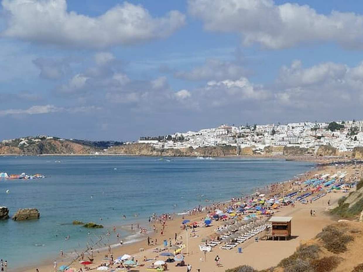 Private tour from Lisboa to Albufeira with a two-way transfer in Portugal, Lisbon