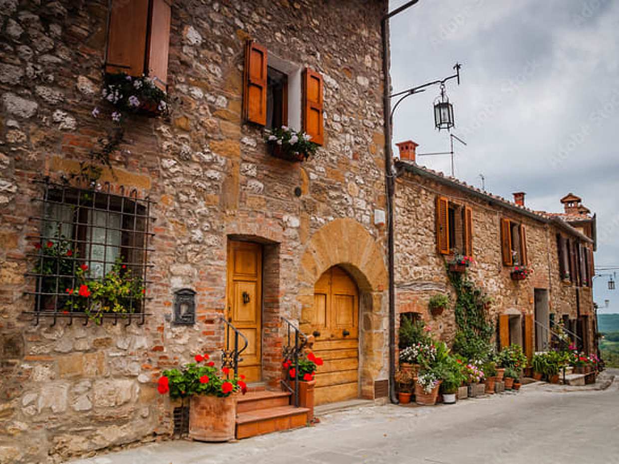 From Rome: Tuscany, Montepulciano Tour with Wine & Lunch in Italy